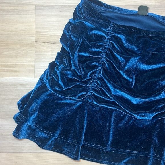 Wild Fable Navy Blue Mini Skirt Women’s Size Small | Casual Chic Style - Picture 3 of 6
